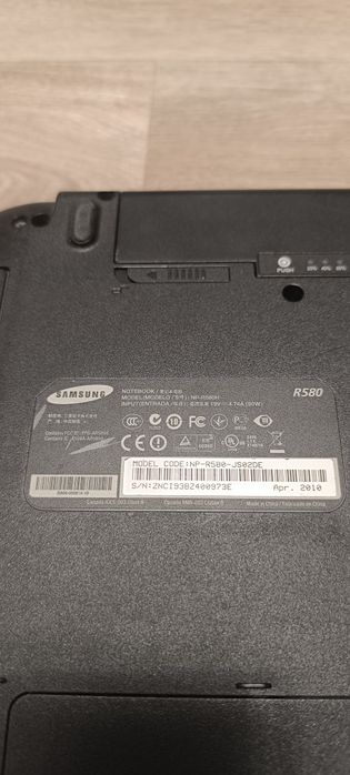 Ноутбук Самсунг R580