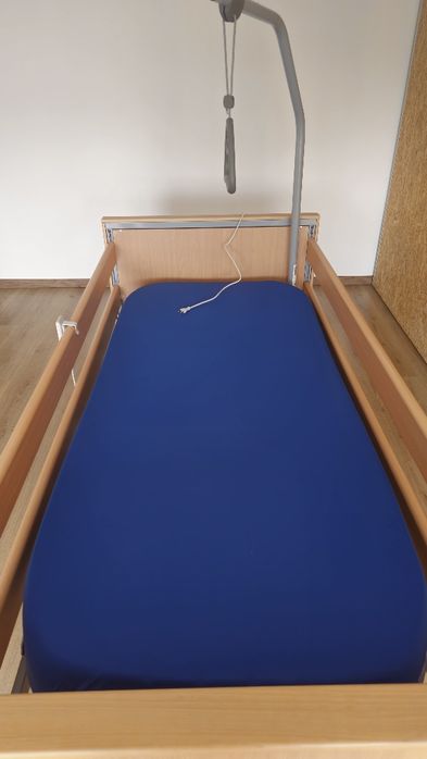 Cama hospitalar eletrica articulada