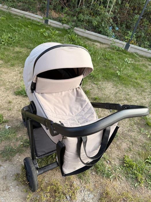Wózek Roan ivi 2.0+nosidełko gratis