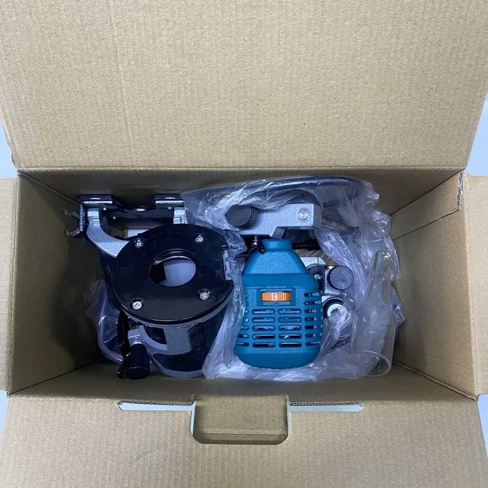 Фрезер Makita 1600Вт глибина 60мм 30000об/хв зажим 6-8мм фрезерка