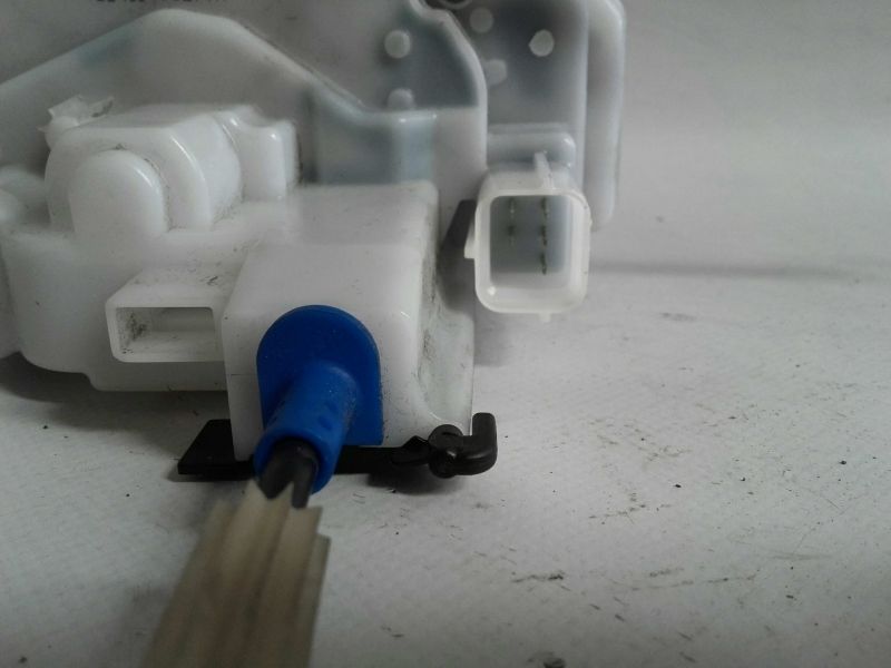 Fechadura / fecho porta frente direito OPEL Combo Furgão/Combi (X12)