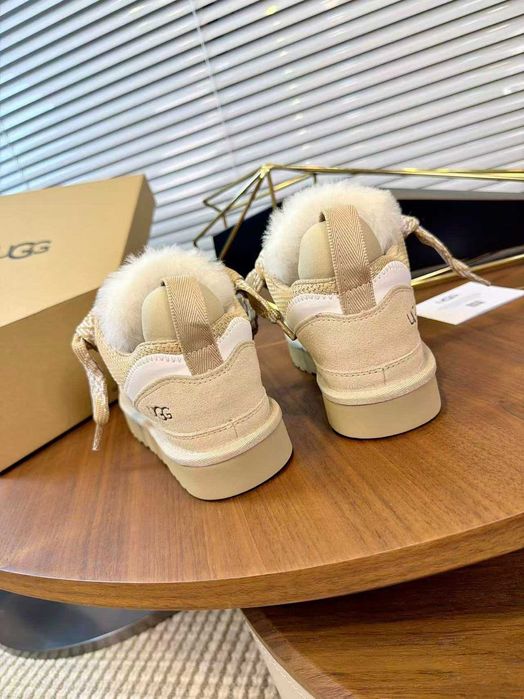 UGG Lowmel r. 41