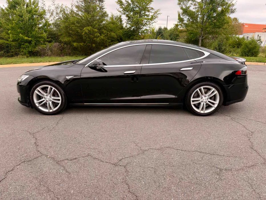 Tesla Model S Performance      2013