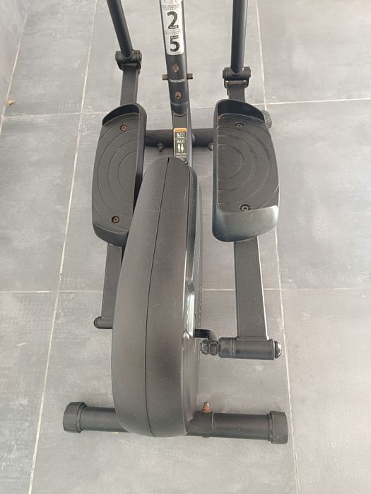 Bicicleta Elíptica Essentials Domyos