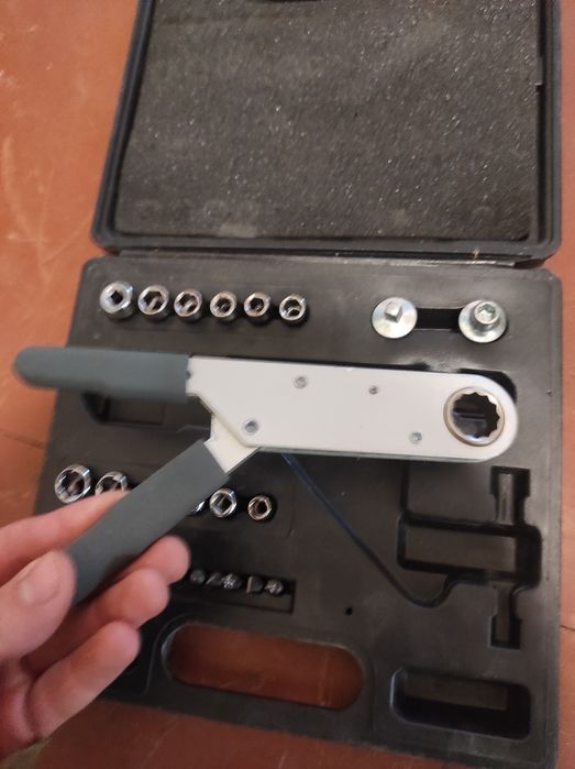 Набор торцовых ключей и трещетка