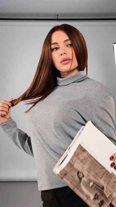 Теплий жіночий гольф