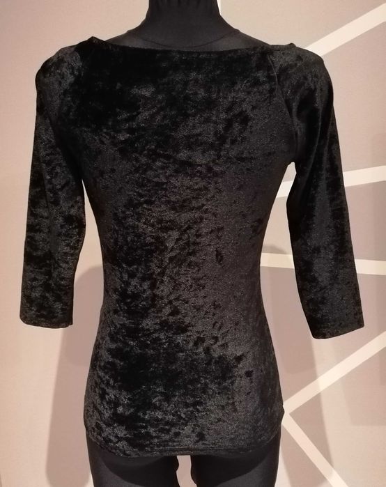 Welurowa bluzka, aksamitny sweterek Orsay