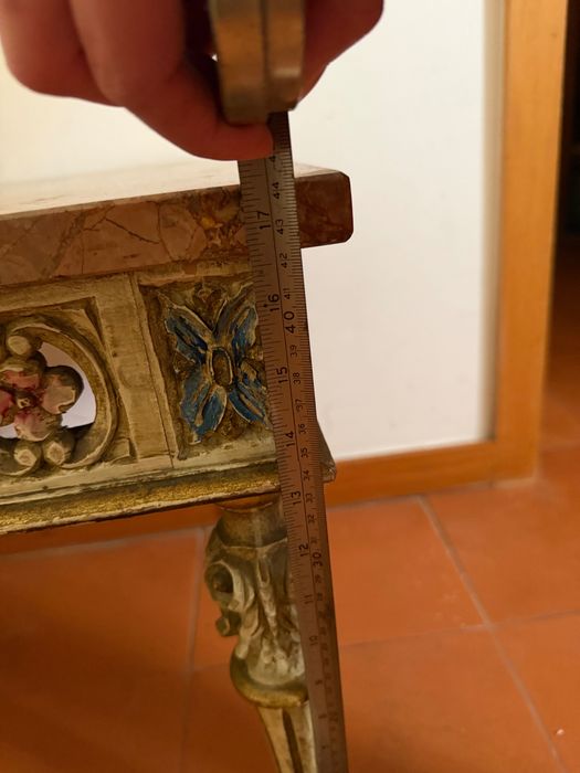 Mesa de marmore.