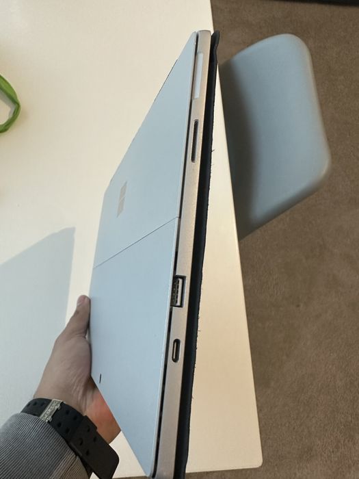 surface pro 7 i7 256 GB/ 16GB