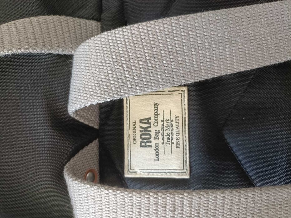 Mochila Roka London cinzento escuro impermeável