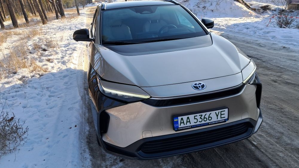 Продам Toyota BZ4X