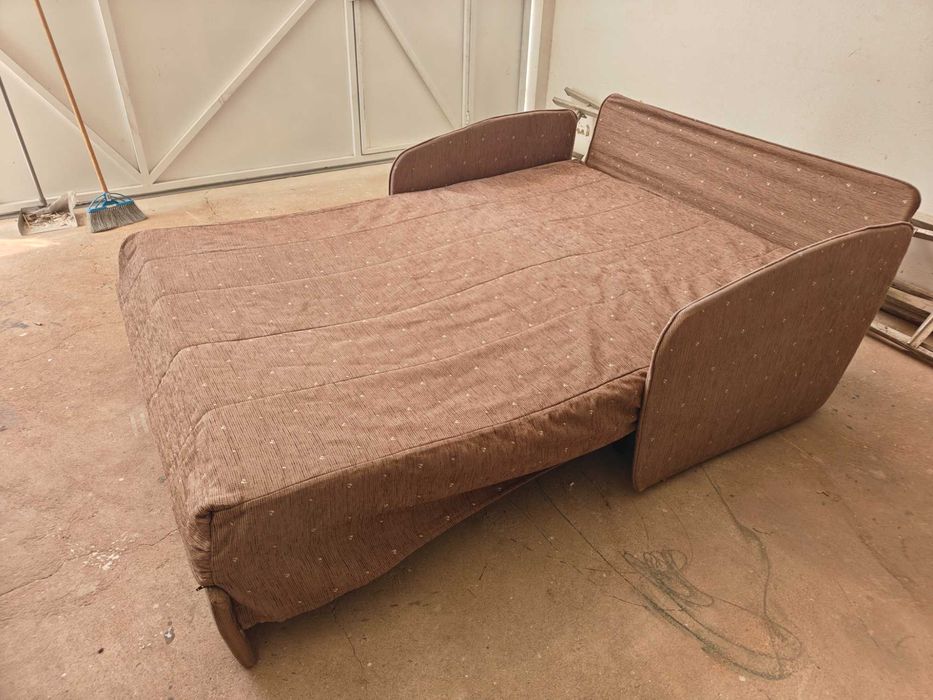 Sofá cama em muito boas condições