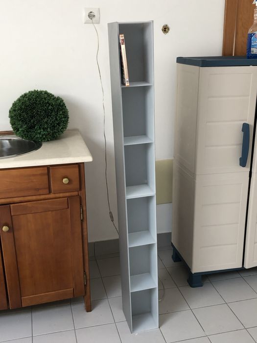 Móvel com estrutura de vidro eletrificado