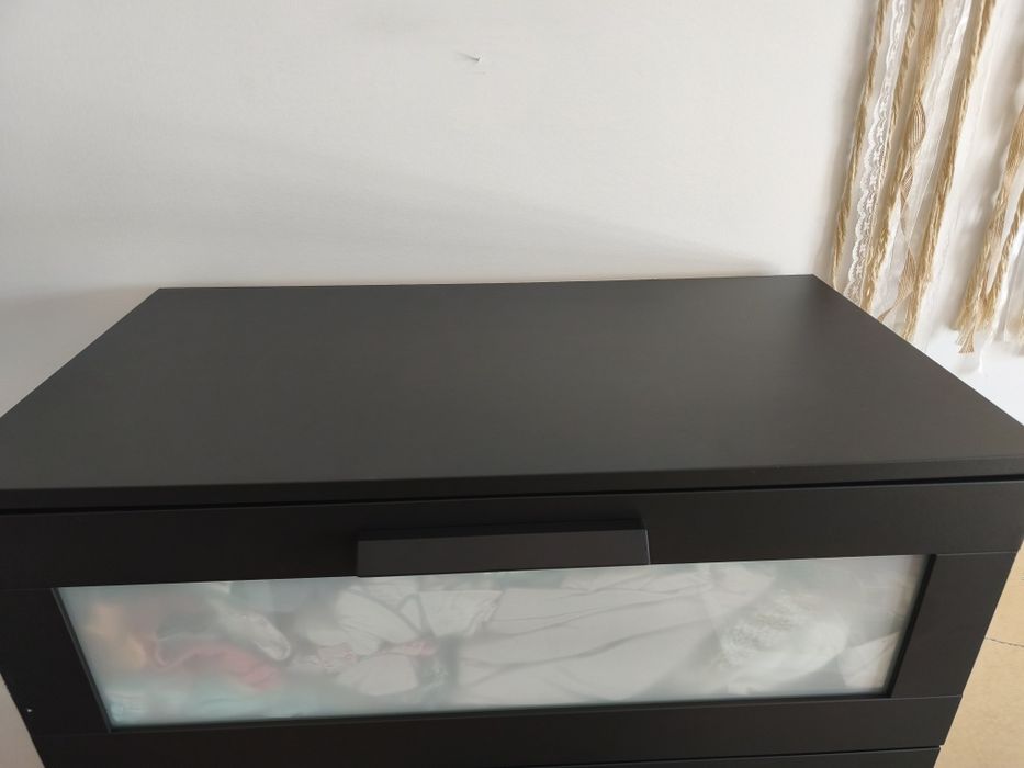 Cómoda Brimns IKEA