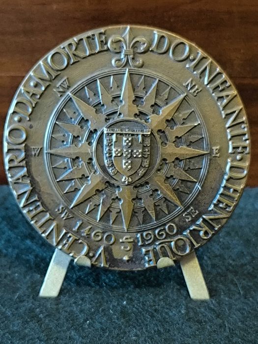 Medalha alusiva ao Monumento dos Descobrimentos, datada de 1960