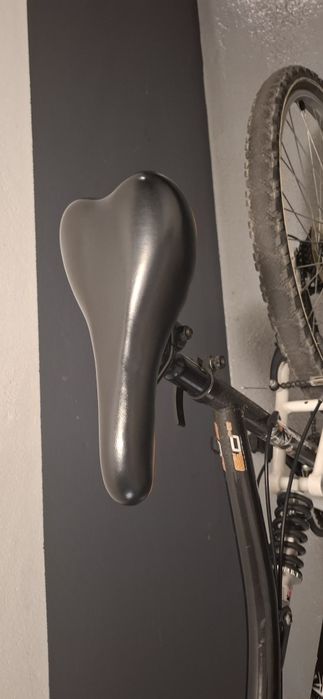 Bicicleta em excelente estado com recente revisão técnica