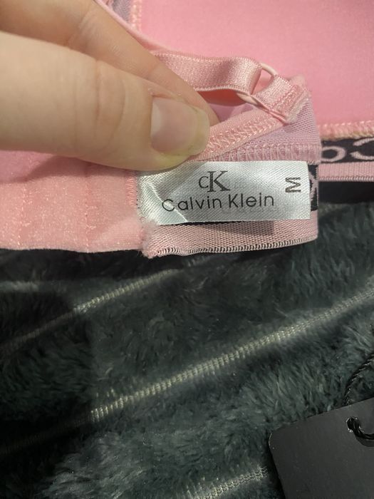 Білизна Calvin Klein