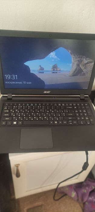 Ноутбук Acer es1-533