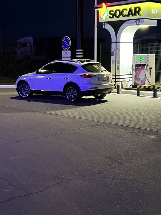 Продам инфинити ех 35 араб