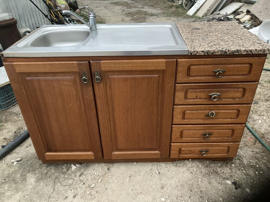 Movél com lava louça e gavetas em bom estado64739772371203121