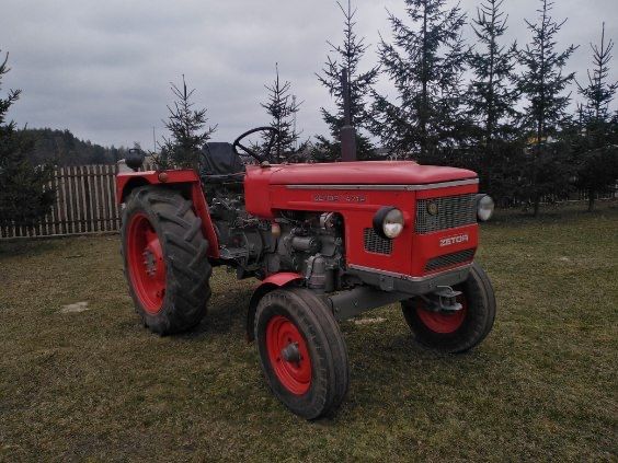 Zetor       4712