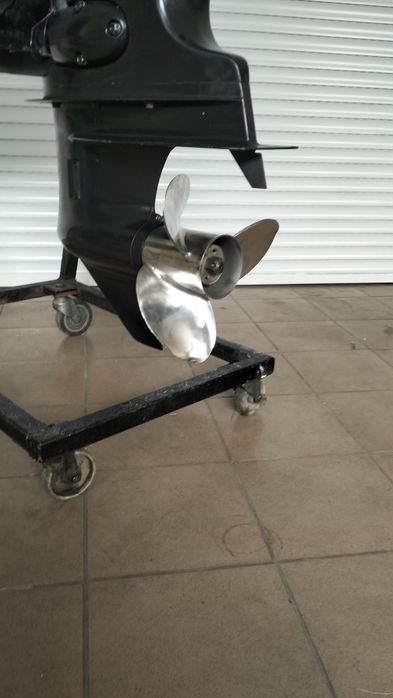 SUZUKI DF 140 .  Sprzeda autoryzowany serwis BRP Evinrude