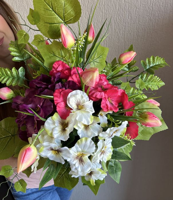 Komplet stroikow ze sztucznych kwiatów