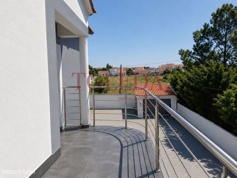 Moradia Isolada T5 com lote de 850m2