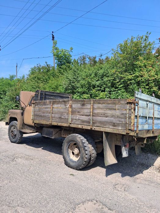 Вантажні газ 53 шассі