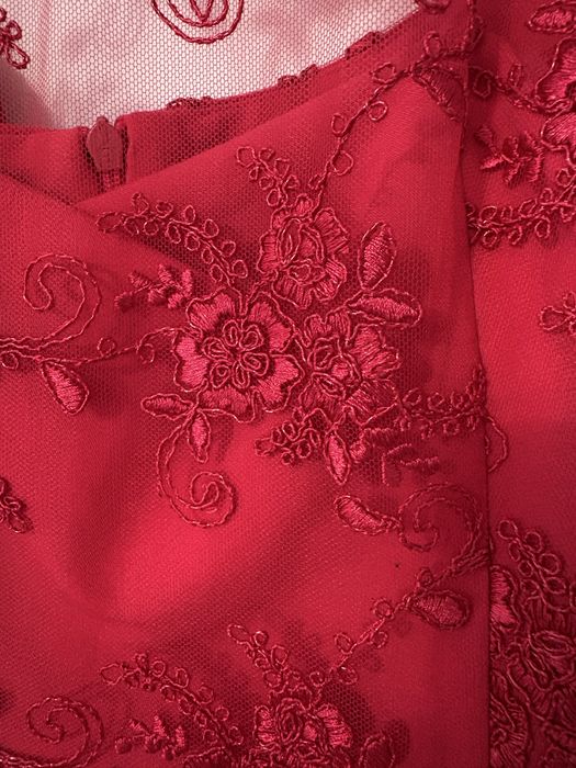 Sukienka balowa czerwona