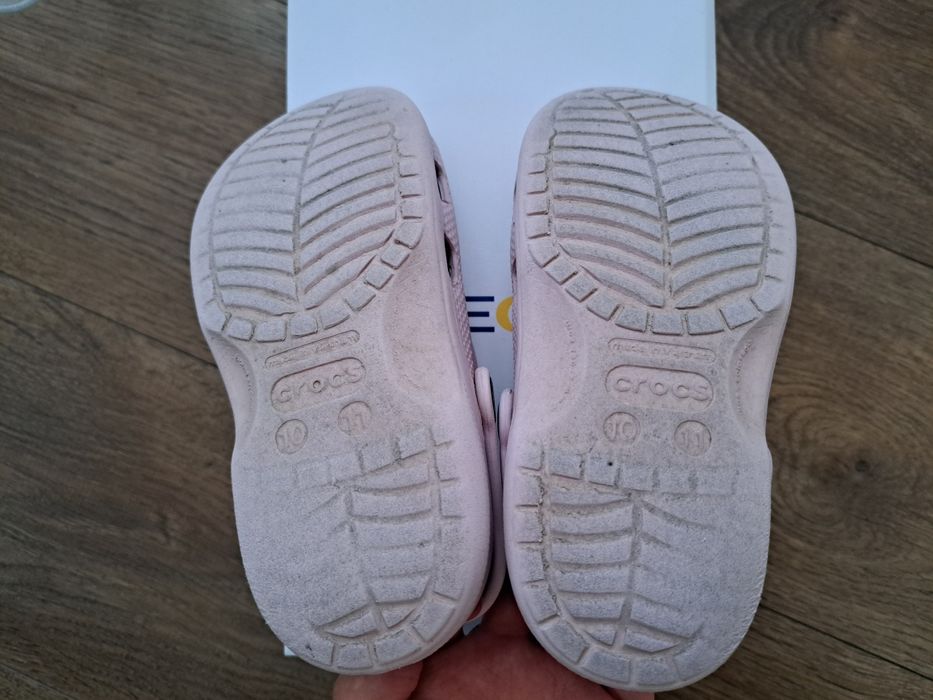 Sandałki crocs C 11 klapki r. 28
