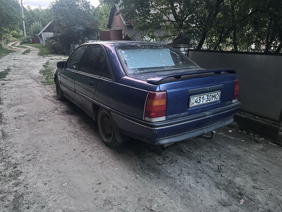 Опель 2.0 бензин