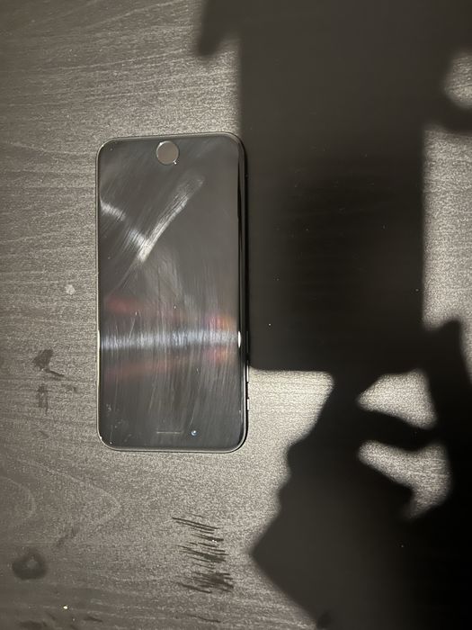 iPhone SE 2020 - [89%Bateria]