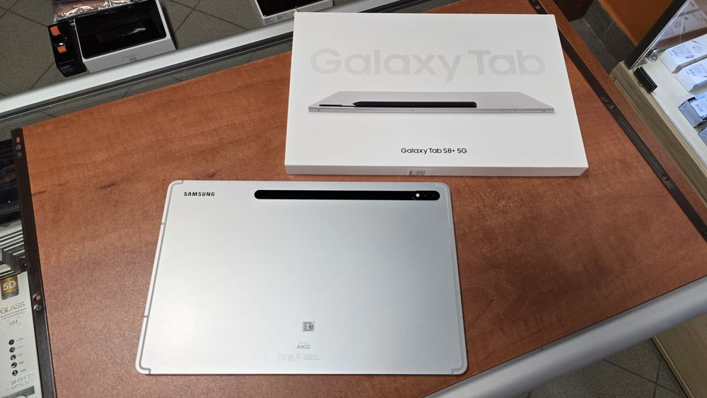 Tablet Samsung Galaxy Tab S8+ 5G 12.4" 128GB/8GB RAM srebrny, jak nowy