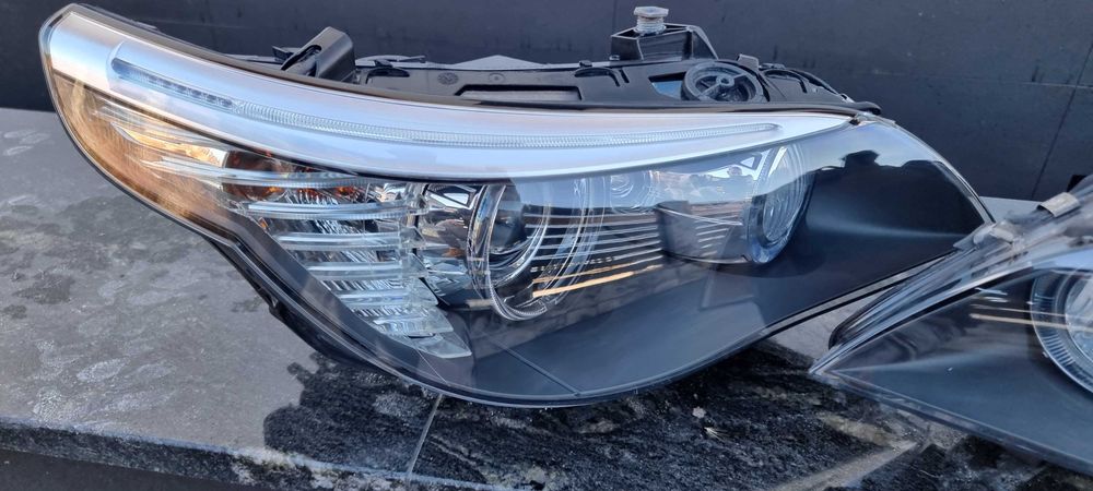 Lampy Bi Xenon Hella BMW E60 E61 Lci skrętne kpl