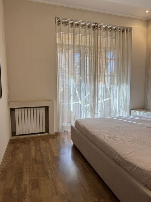 ЦЕНТР продам 3кімнатну квартиру 64 м² вул. Воскресенська