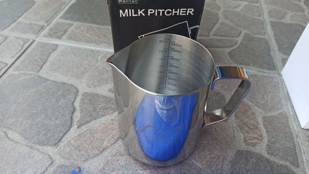 Молочник пітчер питчер 350 та 600мл