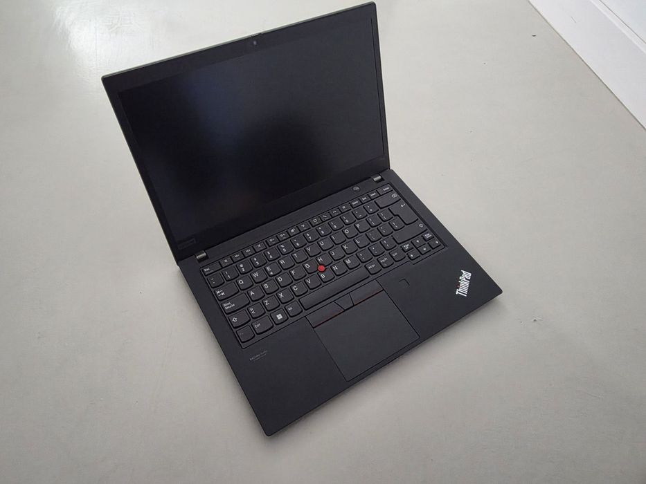 Laptop Lenovo ThinkPad T14 Gen 2 i5 -1135G7 16GB 512GB