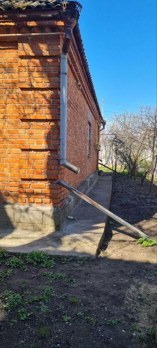 Продаж 2-х будинків на території