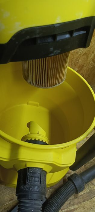 Odkurzacz przemysłowy Karcher WD 2 plus