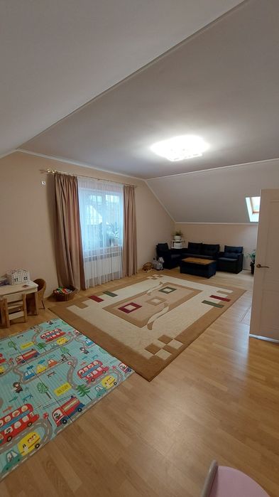 Продаж 2х поверховий будинок  по вул.козача