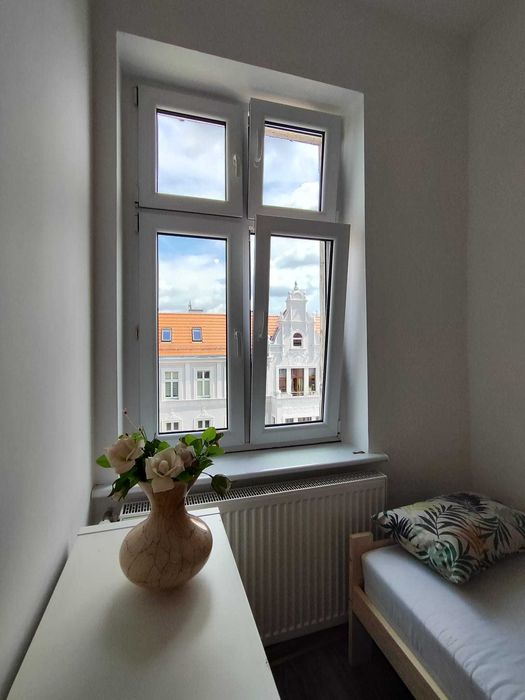 Pokoje Wrocław pl. Grunwaldzki po remoncie blisko uczelni (English ad below)