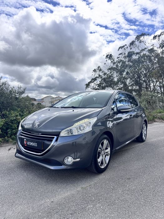 PEUGEOT 208 1.2 allure de 2015 nacional com garantia de 18 meses
