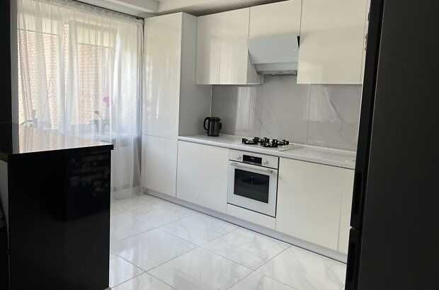 Зміна ціни ТЕРМІНОВО 1 км квартира з дизайнерським ремонтом на озерній