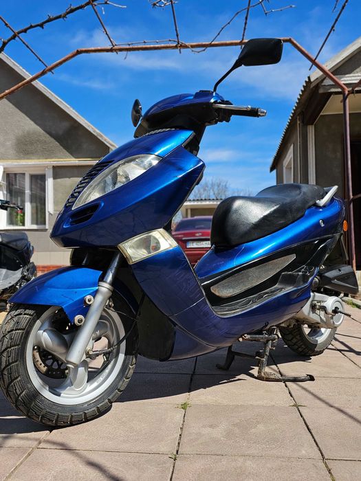 скутер kymco 150(тайвань)