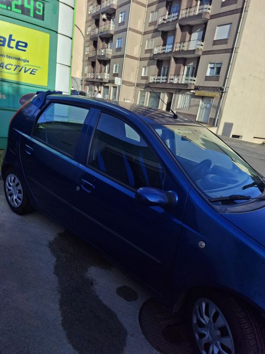 Fiat Punto 1.2 -  2001 - Económico e Fiável