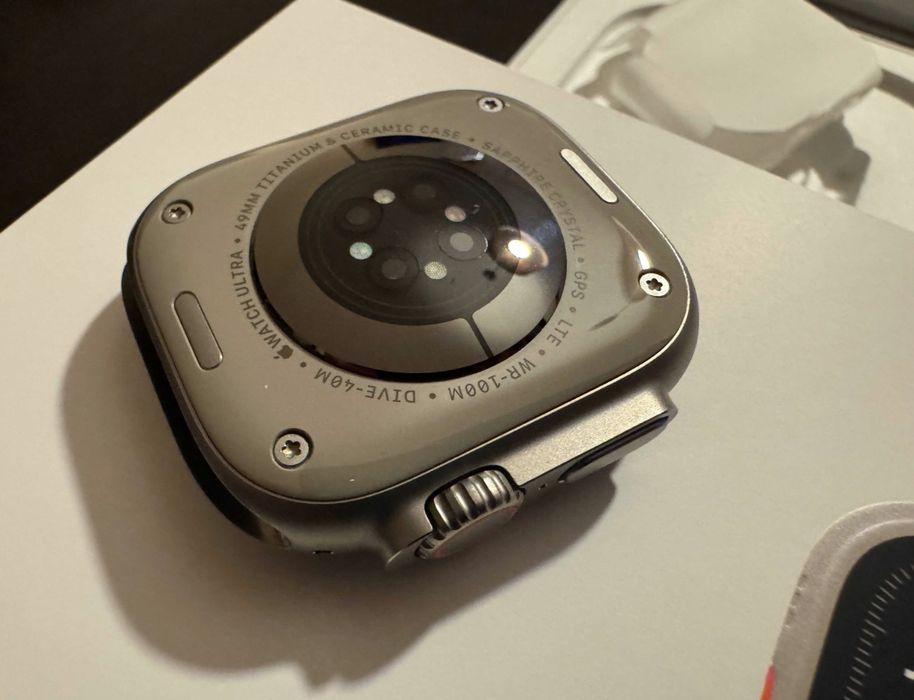 Apple Watch Ultra 2 - titanio GPS e Cel
Como Novo