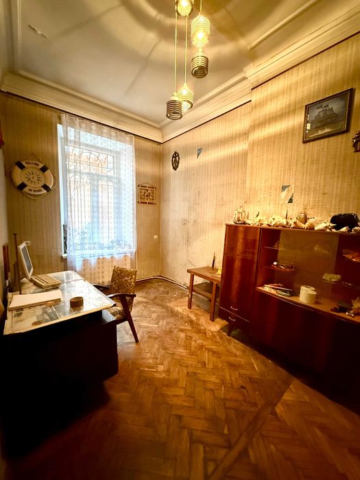 Уникальная четырехкомнатная квартира по ул. Успенской /парк Шевченко