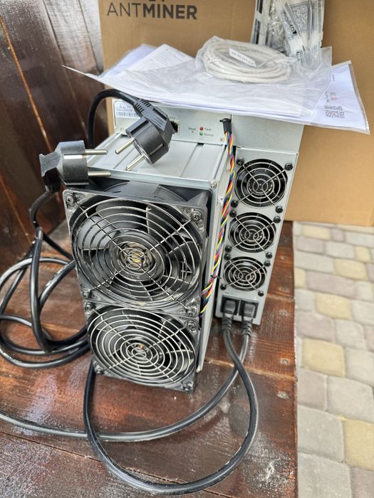 Асик Asic Bitmain Antminer s19 90T