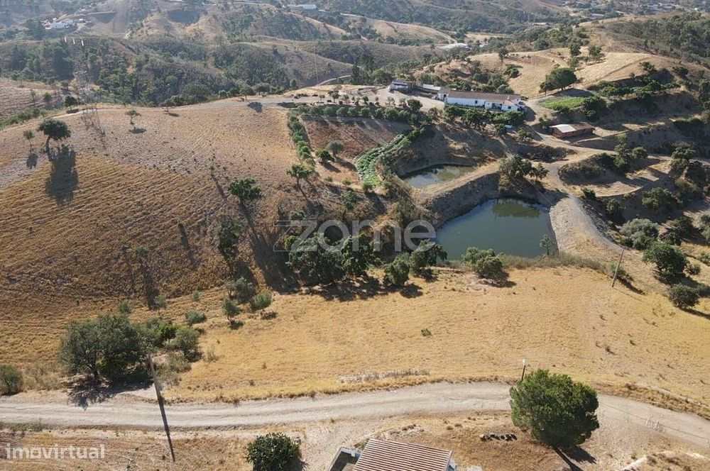 Fantástico Terreno Rústico c/ 4.560m2 em Corte Pereiro, Messines.